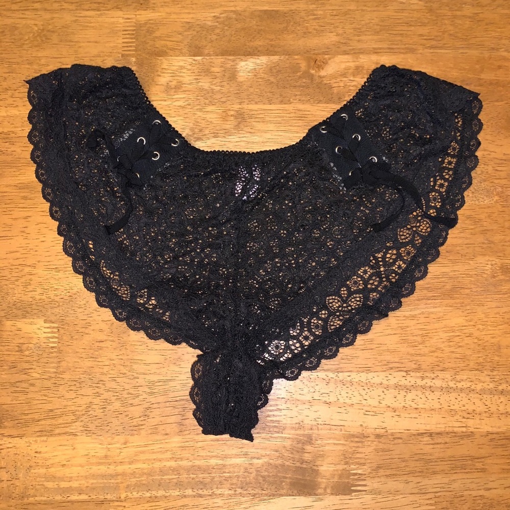 Victoria’s Secret Very Sexy Lacie Shortie